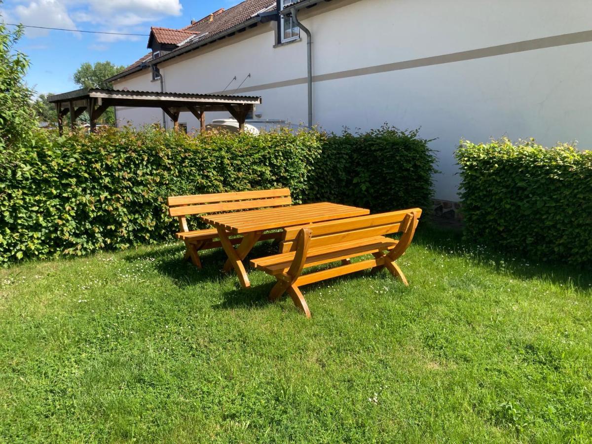 Gut Kuhfs Apartment Grosszossen Bagian luar foto